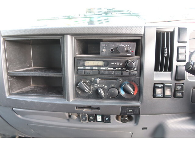 いすゞフォワードパッカー車（塵芥車）中型（4t）[写真34]