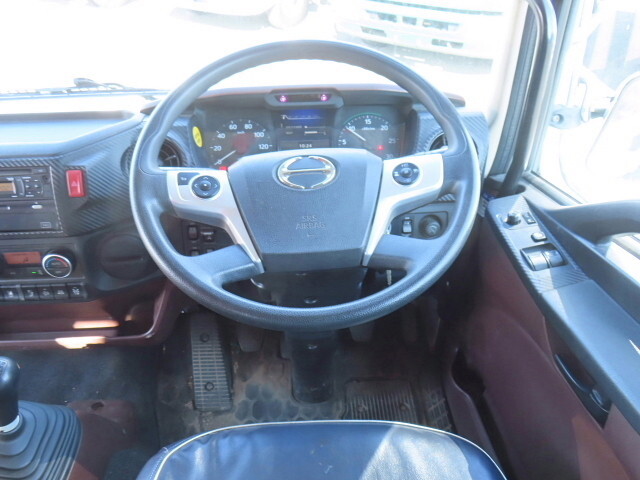 日野レンジャークレーン付増トン（6t・8t）[写真22]