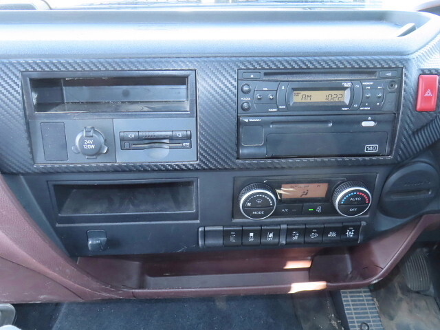 日野レンジャークレーン付増トン（6t・8t）[写真23]