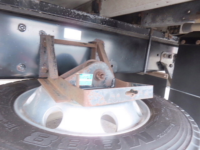 三菱ふそうスーパーグレートアルミウイング大型（10t）[写真18]