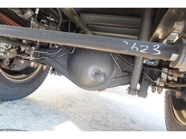 いすゞエルフ冷凍車（冷蔵車）小型（2t・3t）[写真18]