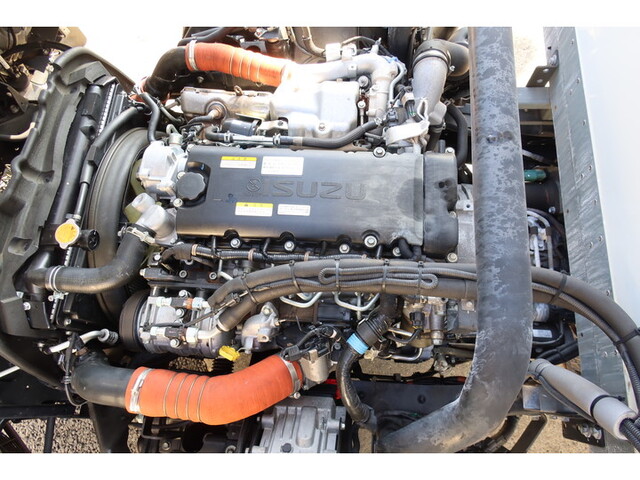 いすゞエルフ冷凍車（冷蔵車）小型（2t・3t）[写真28]