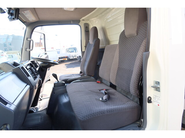 いすゞエルフ冷凍車（冷蔵車）小型（2t・3t）[写真39]