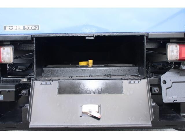 日野デュトロ高所作業車小型（2t・3t）[写真13]