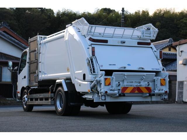 日野デュトロパッカー車（塵芥車）小型（2t・3t）[写真02]