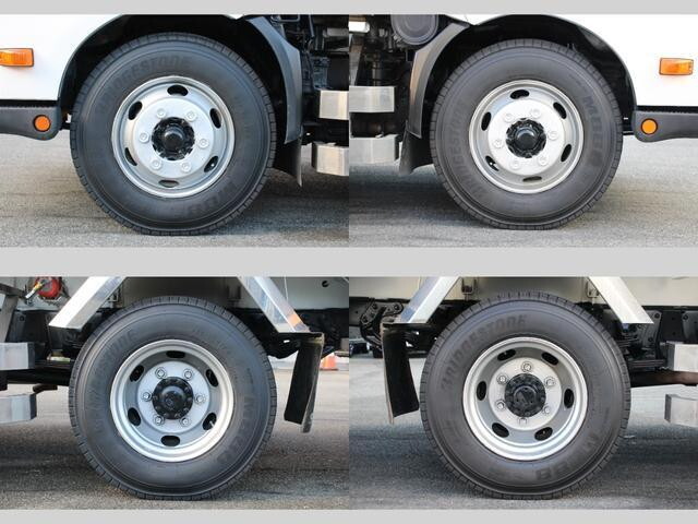 日野デュトロパッカー車（塵芥車）小型（2t・3t）[写真26]