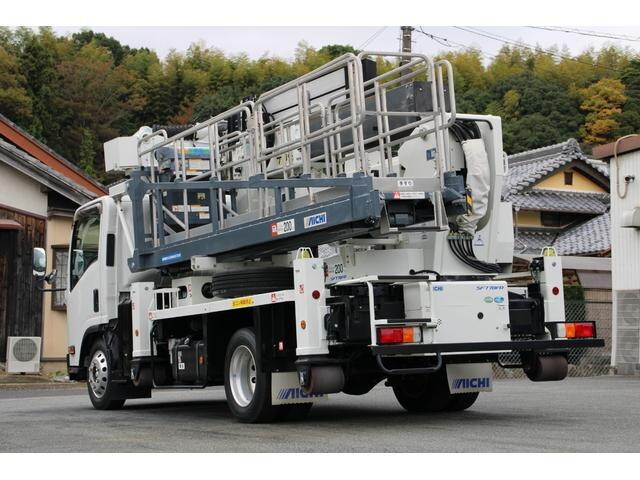 いすゞエルフその他の形状小型（2t・3t）[写真02]