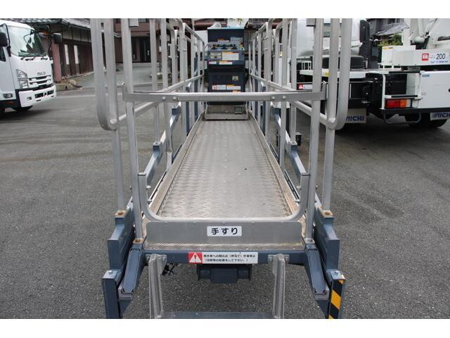 いすゞエルフその他の形状小型（2t・3t）[写真24]