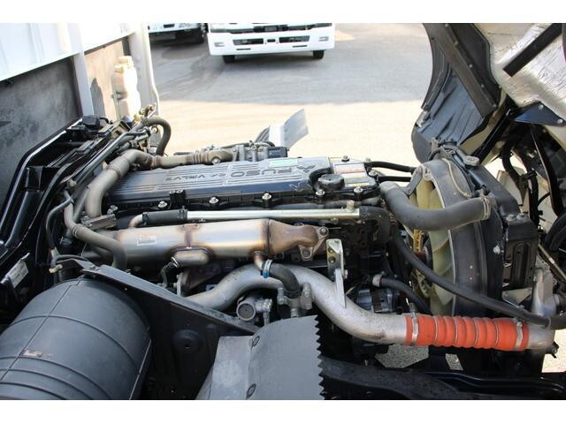 三菱ふそうファイター平ボディ中型（4t）[写真11]