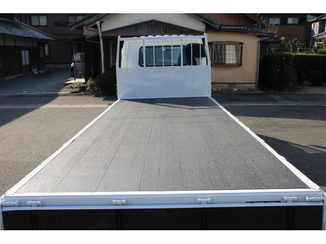 三菱ふそうファイター平ボディ中型（4t）[写真13]