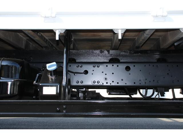 三菱ふそうファイター平ボディ中型（4t）[写真17]