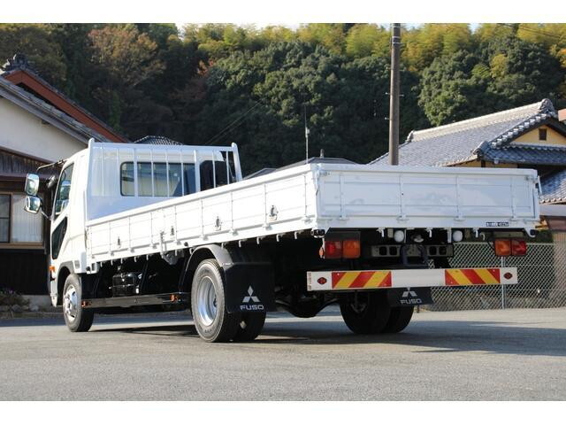 三菱ふそうファイター平ボディ中型（4t）[写真02]