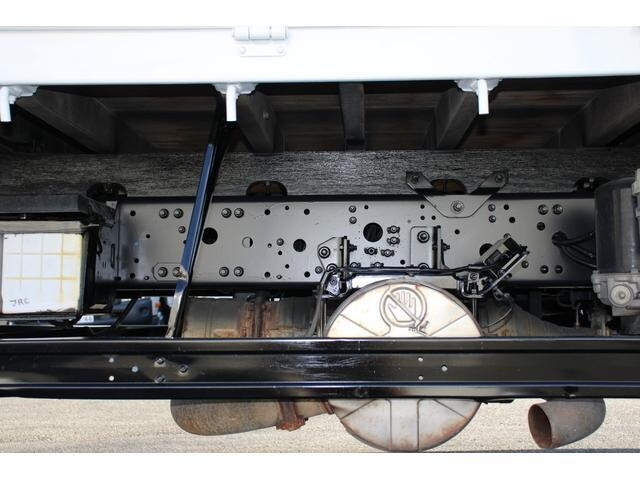 三菱ふそうファイター平ボディ中型（4t）[写真20]