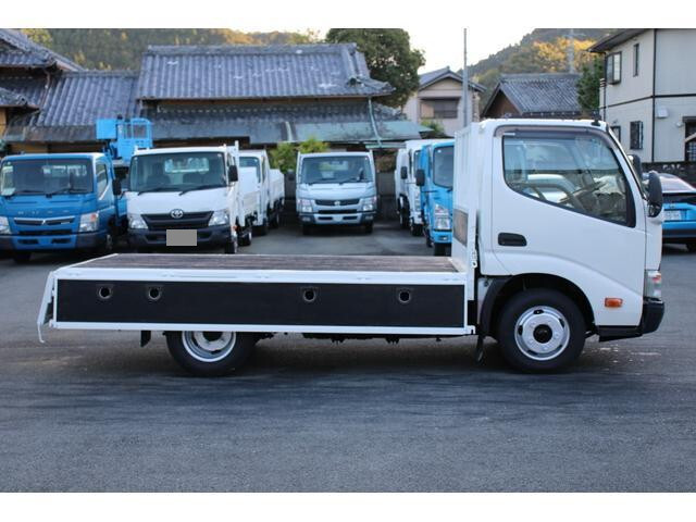日野デュトロ平ボディ小型（2t・3t）[写真11]