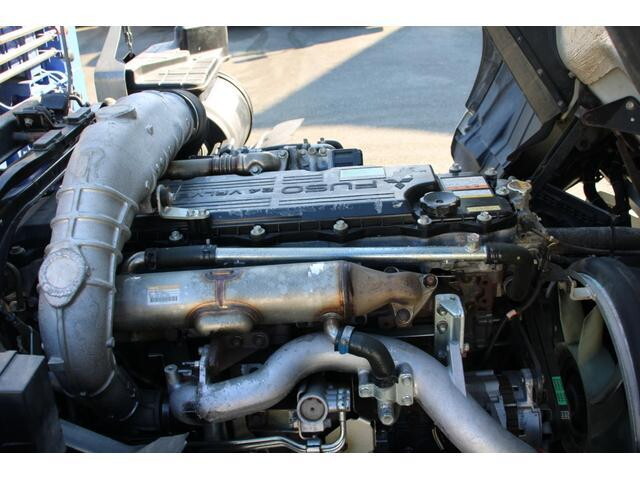 三菱ふそうファイターセルフクレーン4段中型（4t）[写真13]