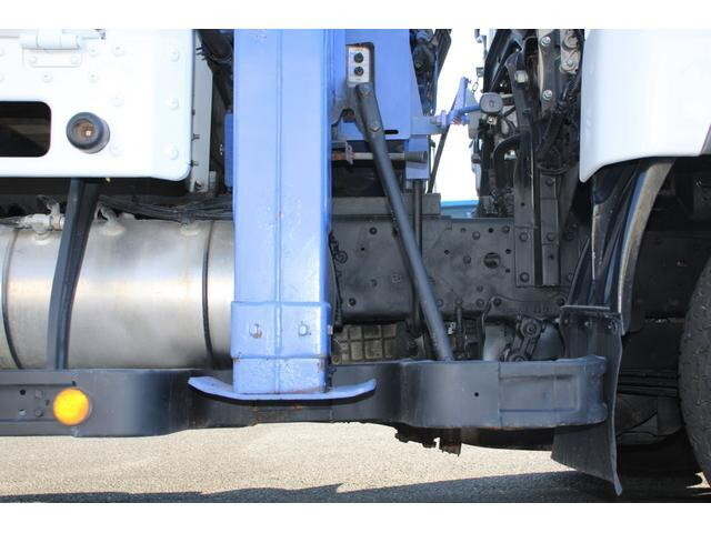 三菱ふそうファイターセルフクレーン4段中型（4t）[写真23]