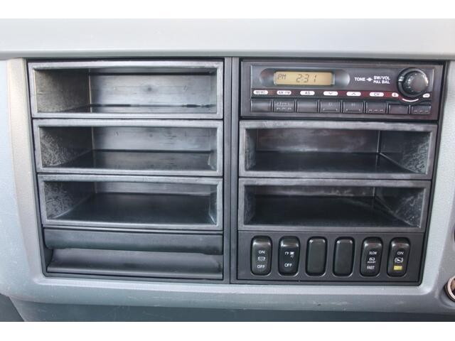 三菱ふそうファイターセルフクレーン4段中型（4t）[写真33]