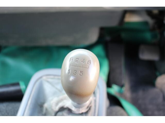 三菱ふそうファイターセルフクレーン4段中型（4t）[写真34]