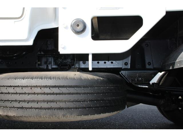 いすゞエルフダブルキャブ（Wキャブ）小型（2t・3t）[写真16]