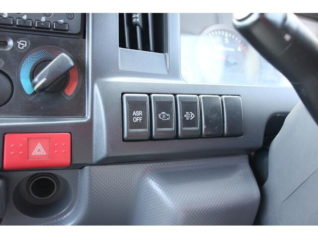 いすゞエルフダブルキャブ（Wキャブ）小型（2t・3t）[写真22]