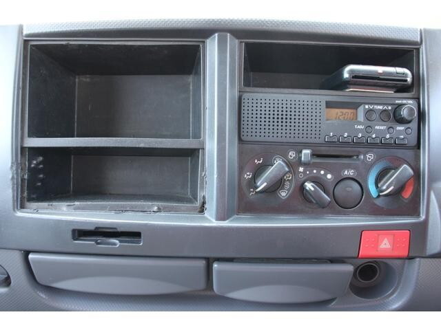 いすゞエルフダブルキャブ（Wキャブ）小型（2t・3t）[写真24]