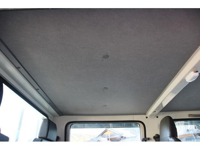 いすゞエルフダブルキャブ（Wキャブ）小型（2t・3t）[写真33]