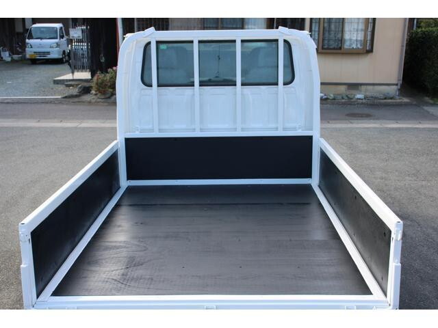 いすゞエルフダブルキャブ（Wキャブ）小型（2t・3t）[写真08]