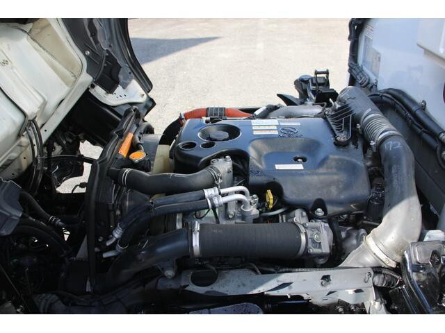 いすゞエルフ冷凍車（冷蔵車）小型（2t・3t）[写真10]