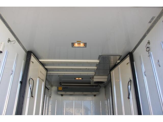 いすゞエルフ冷凍車（冷蔵車）小型（2t・3t）[写真19]