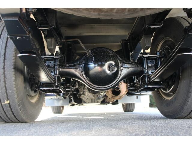 いすゞエルフ冷凍車（冷蔵車）小型（2t・3t）[写真27]