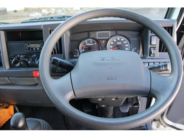 いすゞエルフ冷凍車（冷蔵車）小型（2t・3t）[写真31]