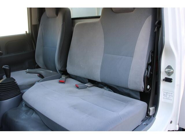 いすゞエルフ冷凍車（冷蔵車）小型（2t・3t）[写真37]