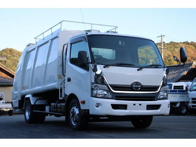 中古デュトロパッカー車（塵芥車）