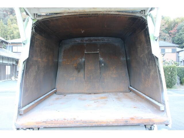 日野デュトロパッカー車（塵芥車）小型（2t・3t）[写真16]