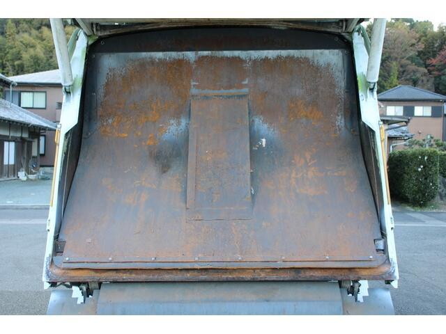 日野デュトロパッカー車（塵芥車）小型（2t・3t）[写真17]