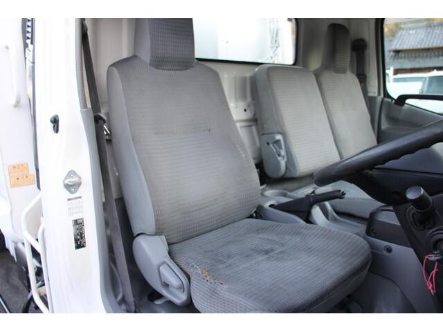 日野デュトロパッカー車（塵芥車）小型（2t・3t）[写真35]