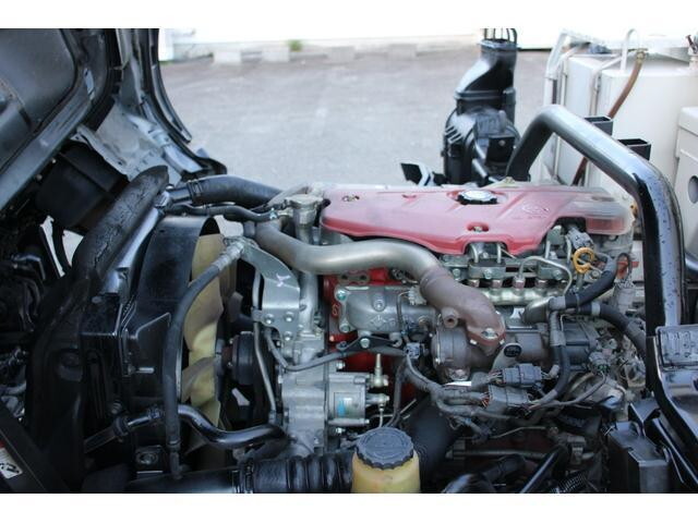 日野デュトロパッカー車（塵芥車）小型（2t・3t）[写真09]