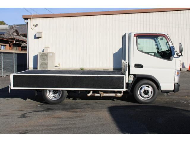 三菱ふそうキャンター平ボディ小型（2t・3t）[写真13]
