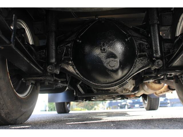 三菱ふそうキャンター平ボディ小型（2t・3t）[写真18]