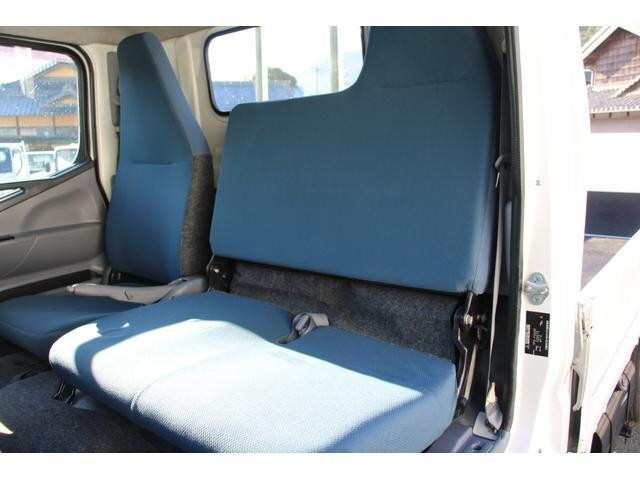 三菱ふそうキャンター平ボディ小型（2t・3t）[写真37]