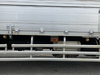 UDトラックスコンドルアルミウイング増トン（6t・8t）[写真17]