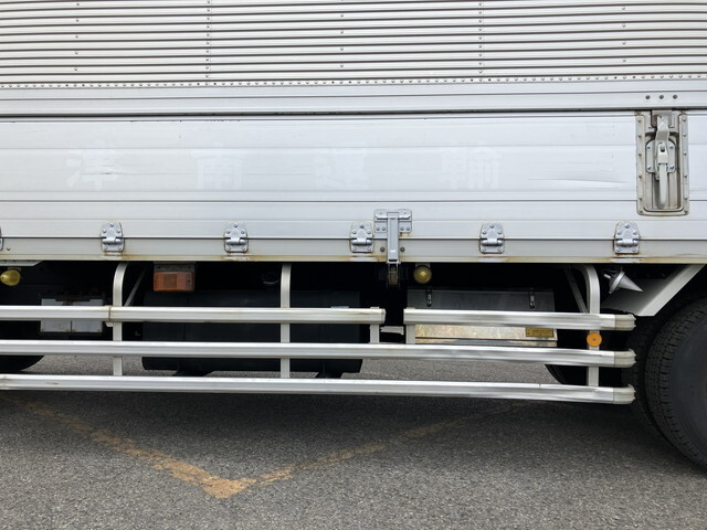 UDトラックスコンドルアルミウイング増トン（6t・8t）[写真17]