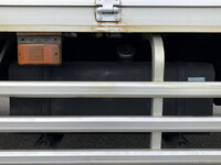 UDトラックスコンドルアルミウイング増トン（6t・8t）[写真20]