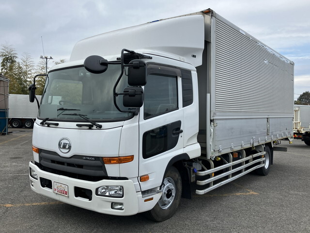 UDトラックスコンドルアルミウイング増トン（6t・8t）[写真02]