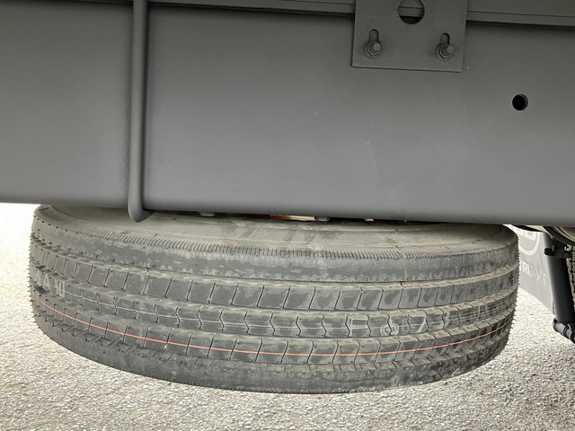 UDトラックスコンドルアルミウイング増トン（6t・8t）[写真20]