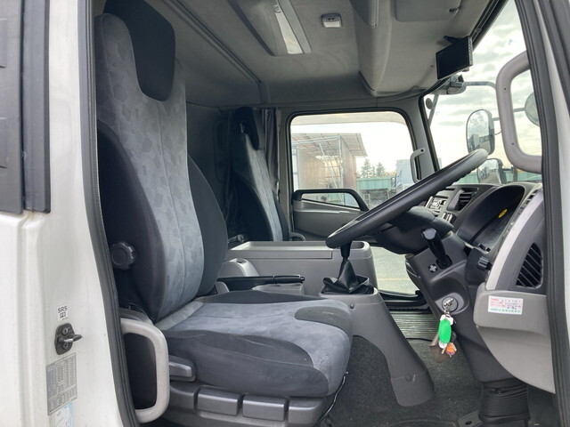 UDトラックスコンドルアルミウイング増トン（6t・8t）[写真26]