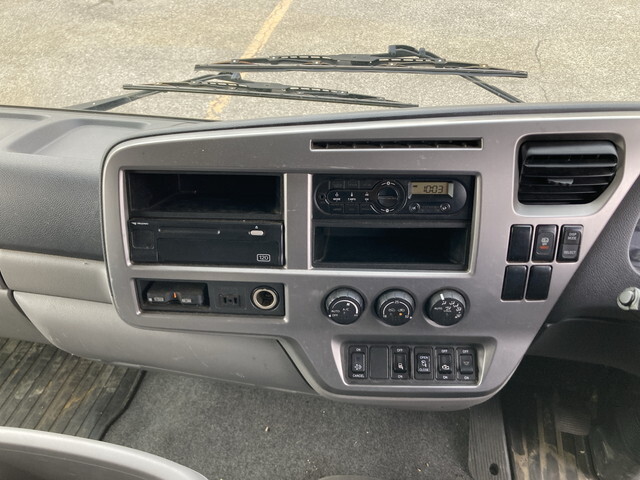 UDトラックスコンドルアルミウイング増トン（6t・8t）[写真31]