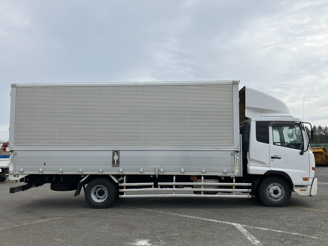 UDトラックスコンドルアルミウイング増トン（6t・8t）[写真04]