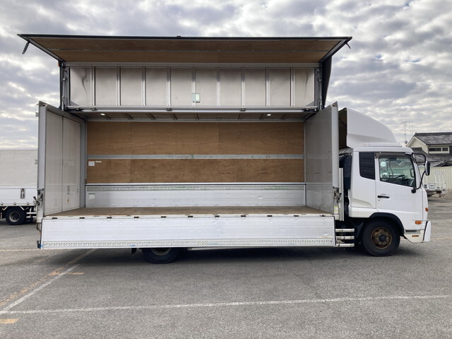 UDトラックスコンドルアルミウイング増トン（6t・8t）[写真06]