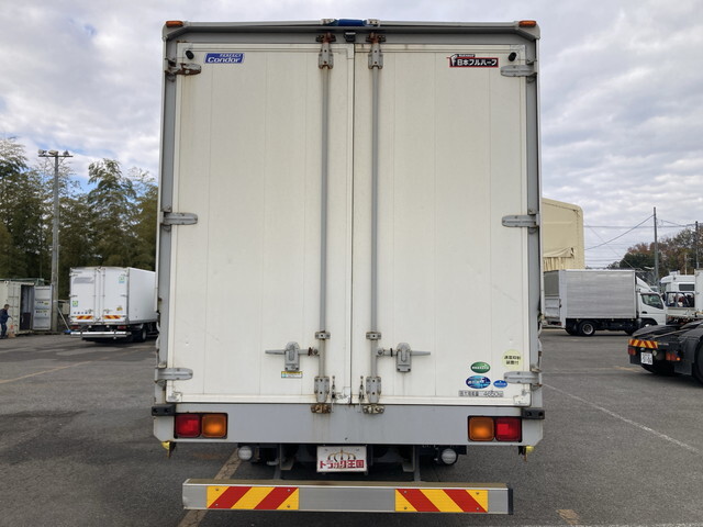 UDトラックスコンドルアルミウイング増トン（6t・8t）[写真09]